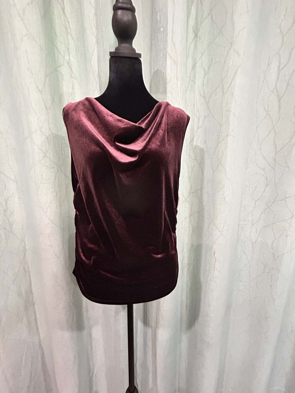 Old Navy Velvet Cowl Neck Sleeveless Top Eggplant Purple Size Large NWT
